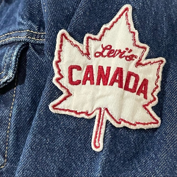 LEVI’S Canada Maple Leaf Arm Patch Denim Jean Jacket - Picture 6 of 10